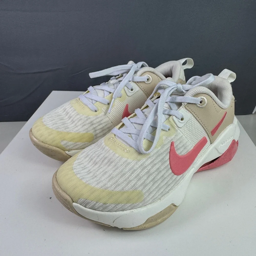 Nike Air Zoom Bella 6 Training Shoes Womens 5 Cream Pink DR5720-101 Mesh Sneaker